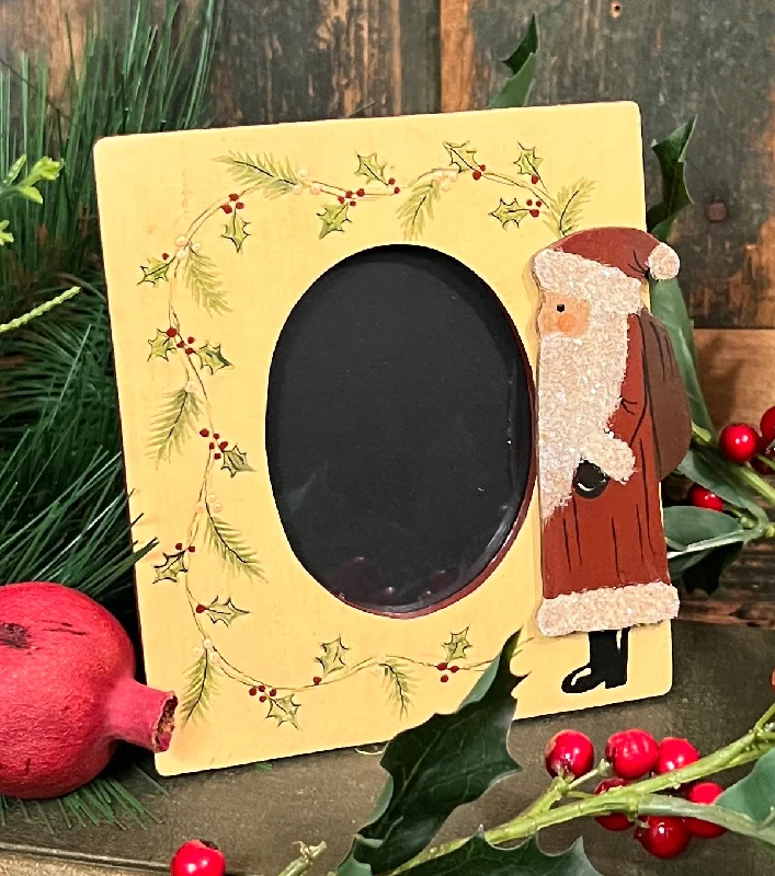 ER-2501A Santa with Holly Frame