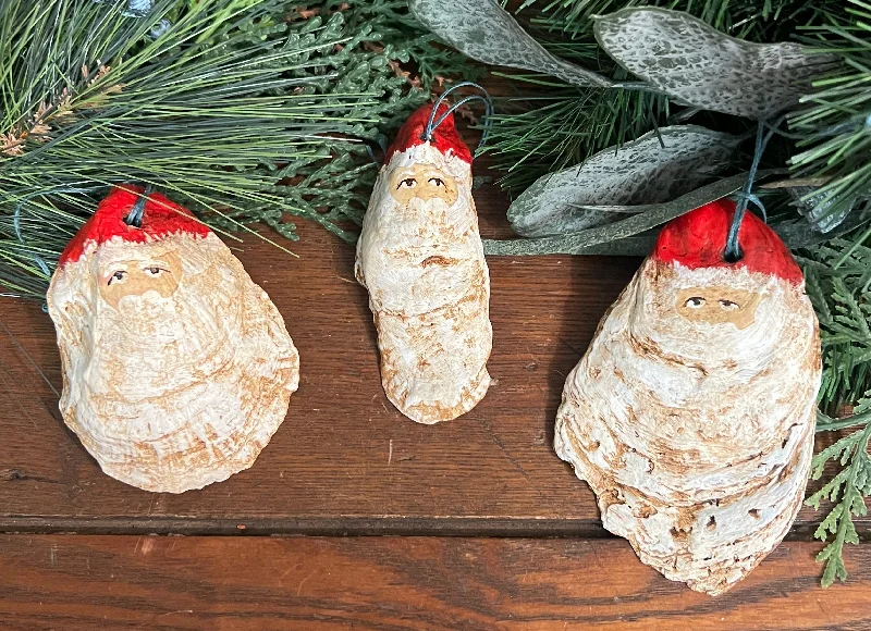 MKM-197 Hand-painted Santa Oyster Shell Ornament