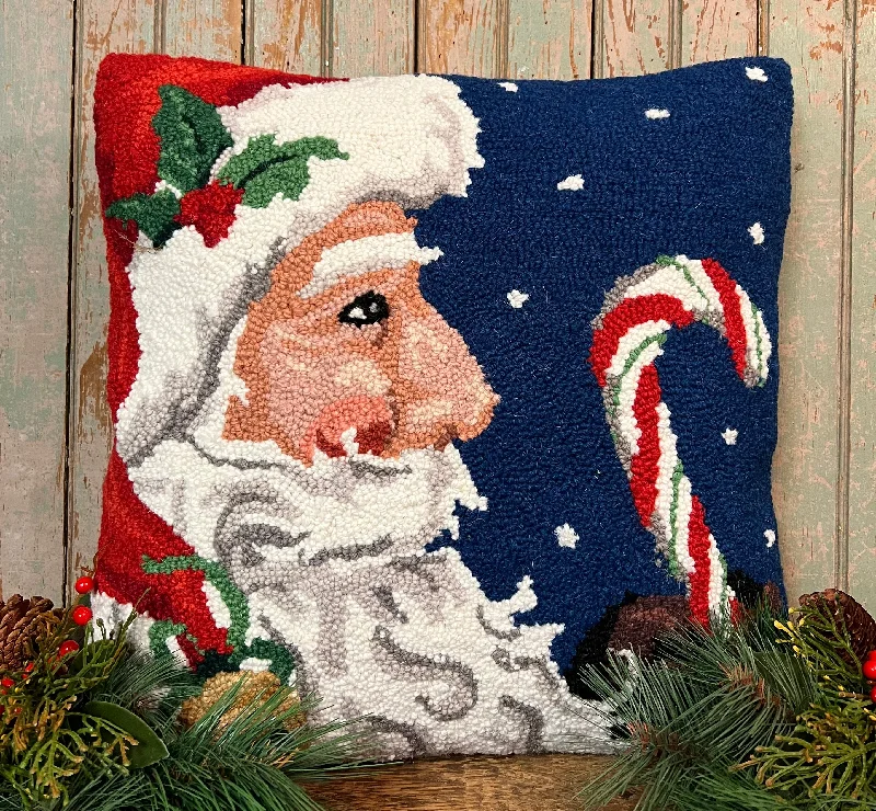 PH-062 Santa with Candy Cane Hooked Pillow