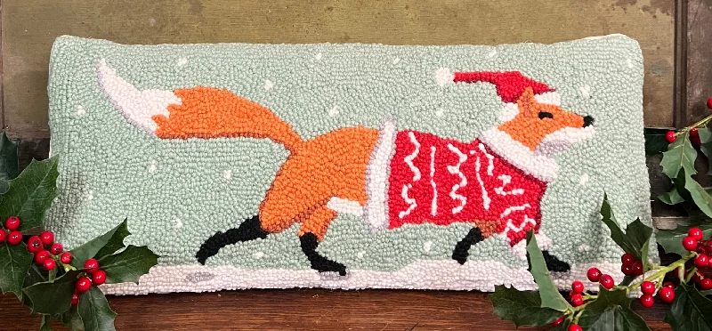 PH-123 Christmas Fox Wool Hooked Pillow