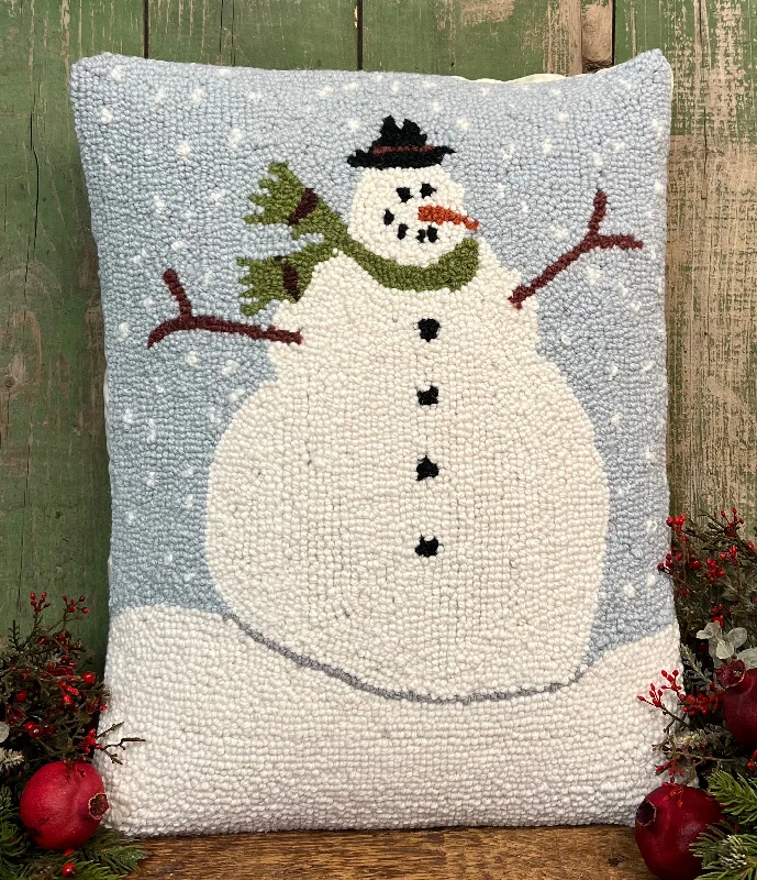 PH-139 Snowman Hooked Pillow