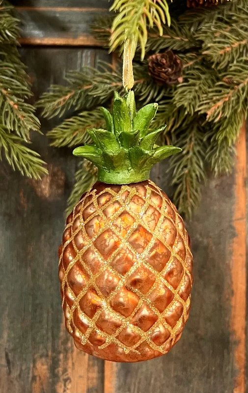 PHC-03 Glass Pineapple Ornament