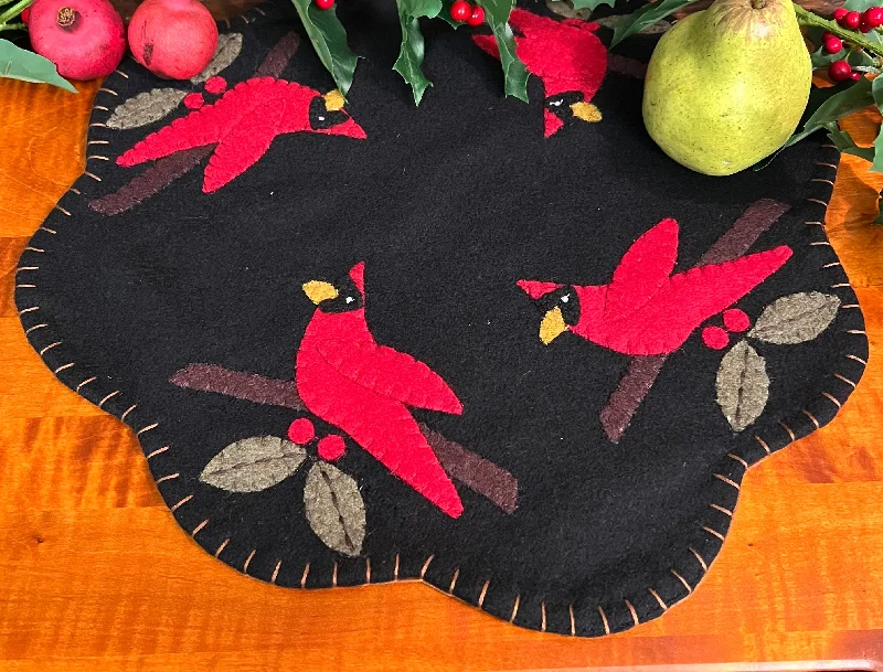 RG-M4 Black Cardinals Candle Mat