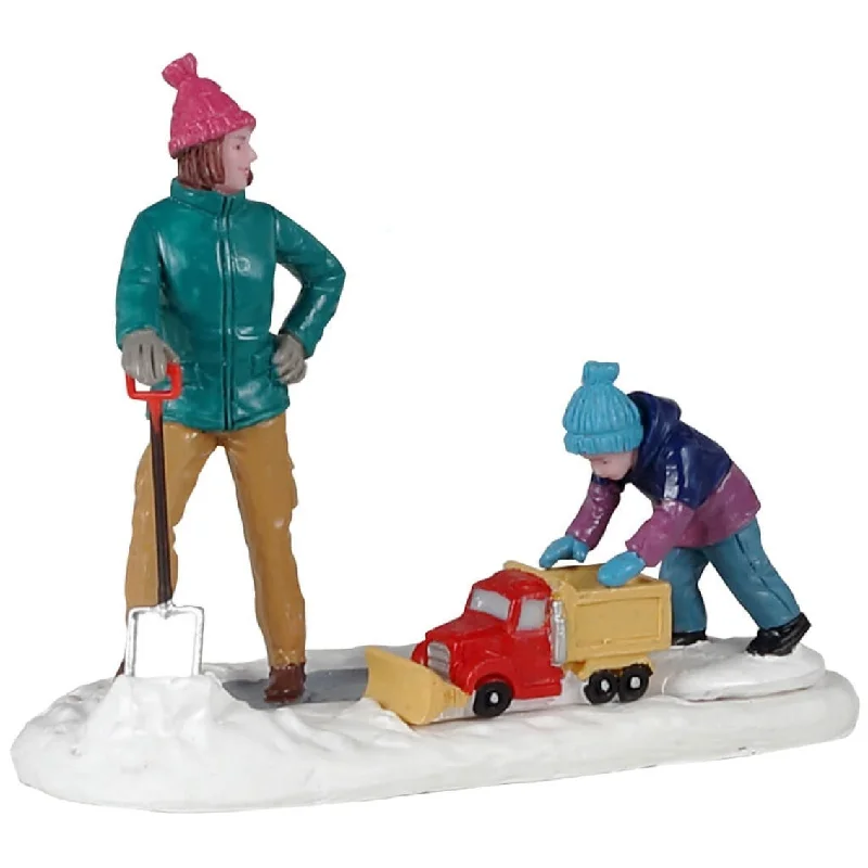 Lemax Vail Village Figurine: Clearing the Sidewalk #12029